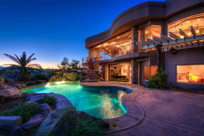 Luxury Home in Stone Cliff